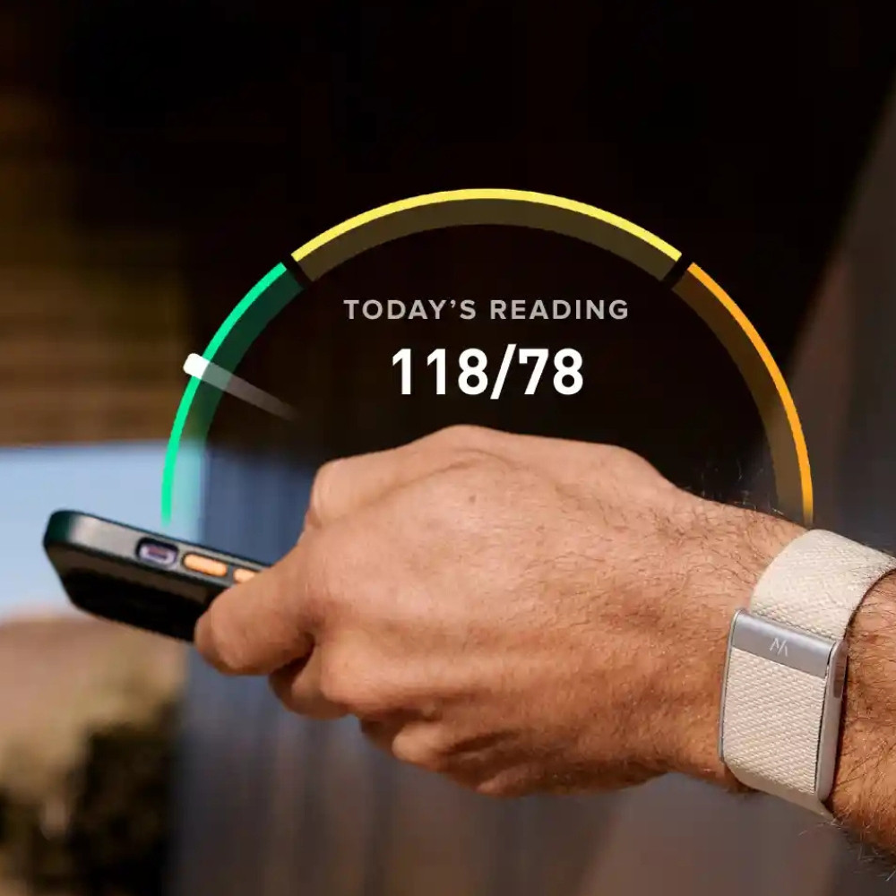 WHOOP One | Peak | Life สายรัดข้อมือสุขภาพ สายรัดข้อมืออัจฉริยะ Fitness & Health Tracker สำหรับติดตามสุขภาพและการออกกำลังกาย รับประกันศูนย์ไทย 1 ปี - Image 4